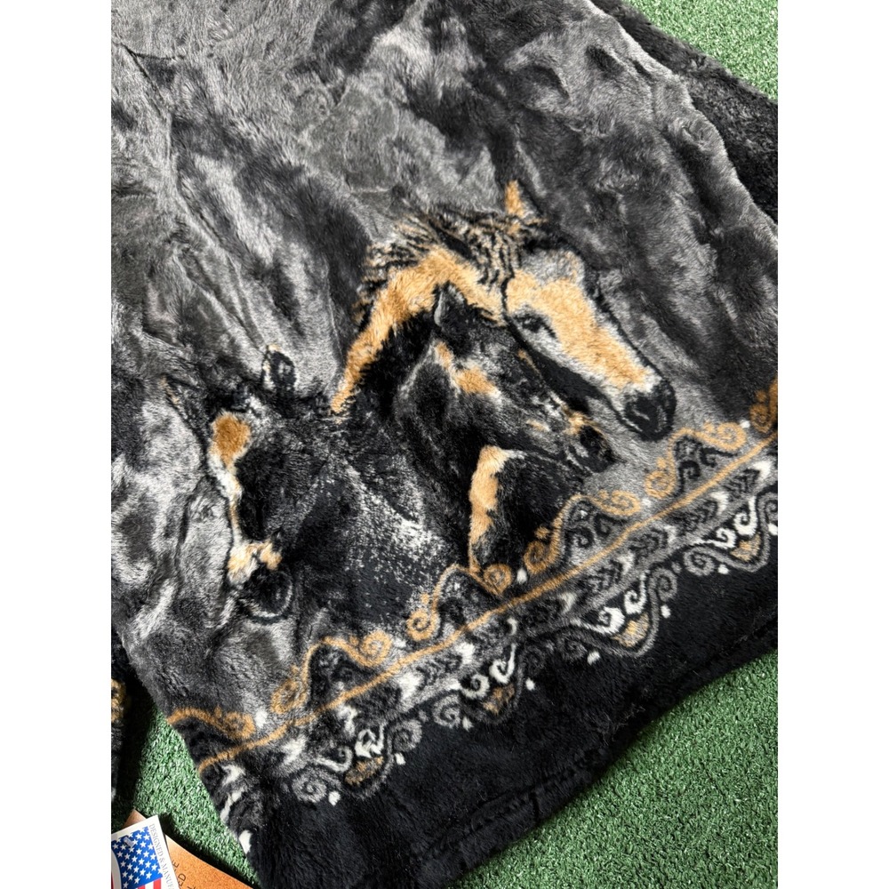 Bear Ridge Outfitters Fleece Jacket Mens XL Gray NEW Horse Graphic Faux Fur Zip - Picture 6 of 8